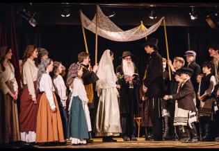 <em>Fiddler on the Roof</em> Article Photo - 